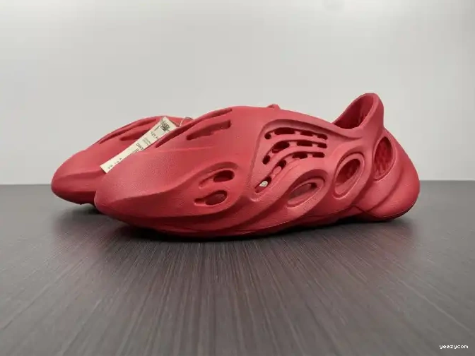 Yeezy CW3355 Red Foam Adidas 0623